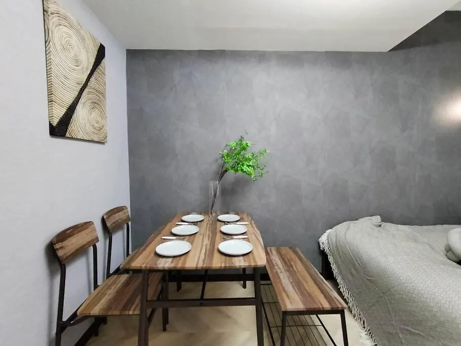 Apartamento 202 Shinjuku Center- 10Mins From Shinjuku St A- 2Mins Okubo- Max6P-2Room-涉谷六本木银座直达 Tóquio Japão